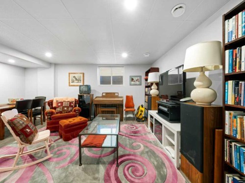 33 Amery Green, Crossfield, AB - Indoor