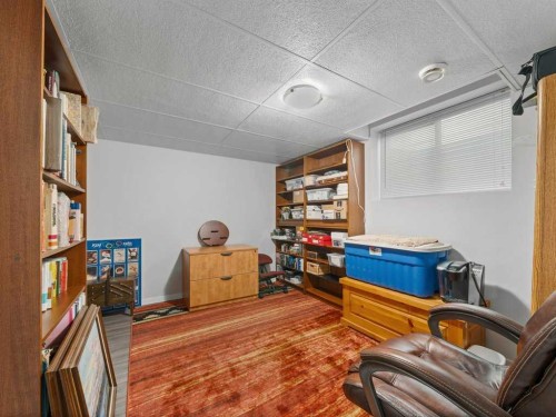 33 Amery Green, Crossfield, AB - Indoor Photo Showing Other Room