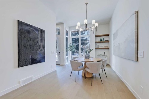 5020 21A Street Sw, Calgary, AB - Indoor Photo Showing Dining Room