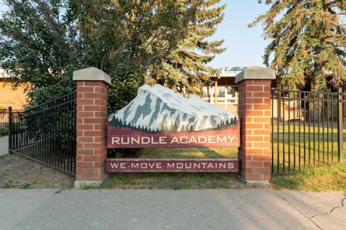 5020 21A Street Sw, Calgary, AB - Outdoor