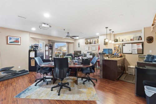 54 Rockbluff Close Nw, Calgary, AB - Indoor