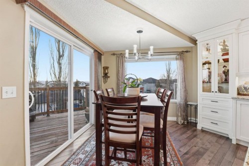54 Rockbluff Close Nw, Calgary, AB - Indoor Photo Showing Dining Room