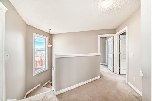 269 Covewood Circle Ne, Calgary, AB - Indoor Photo Showing Other Room