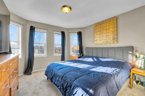 224 Prestwick Avenue Se, Calgary, AB - Indoor Photo Showing Bedroom