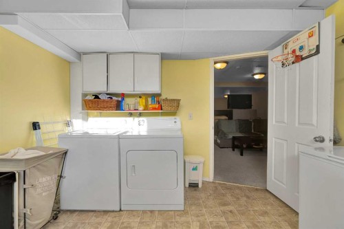 224 Prestwick Avenue Se, Calgary, AB - Indoor Photo Showing Laundry Room