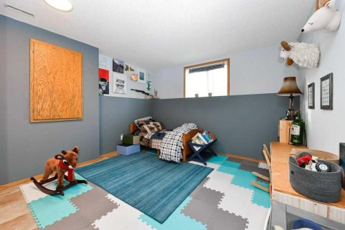 509 Country Meadows Street, Diamond Valley, AB - Indoor