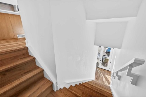 140 Discovery Drive Sw, Calgary, AB - Indoor Photo Showing Other Room