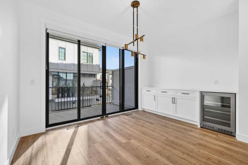 140 Discovery Drive Sw, Calgary, AB - Indoor Photo Showing Other Room