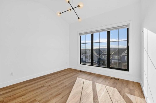 140 Discovery Drive Sw, Calgary, AB - Indoor Photo Showing Other Room