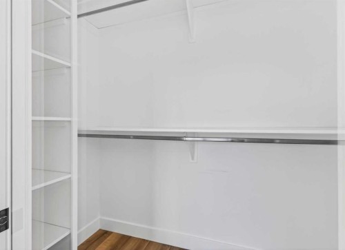 140 Discovery Drive Sw, Calgary, AB - Indoor With Storage