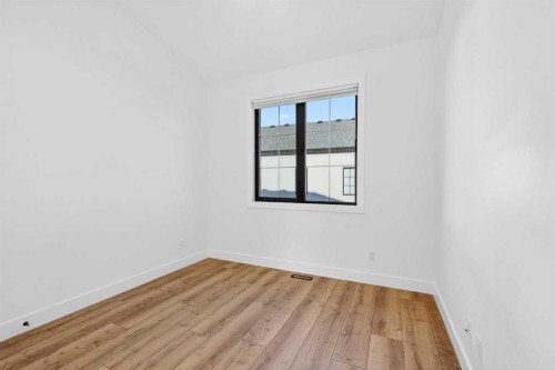 140 Discovery Drive Sw, Calgary, AB - Indoor Photo Showing Other Room