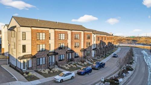 140 Discovery Drive Sw, Calgary, AB - Outdoor