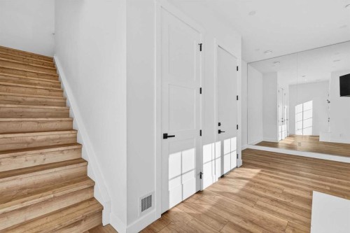 140 Discovery Drive Sw, Calgary, AB - Indoor Photo Showing Other Room