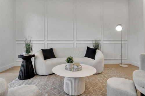 646 25 Avenue Nw, Calgary, AB - Indoor Photo Showing Living Room