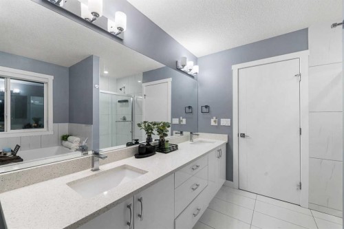 753 Edgefield Crescent, Strathmore, AB - Indoor Photo Showing Bathroom