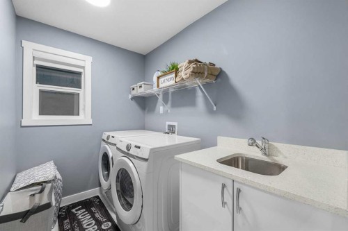 753 Edgefield Crescent, Strathmore, AB - Indoor Photo Showing Laundry Room