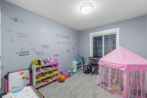 753 Edgefield Crescent, Strathmore, AB - Indoor