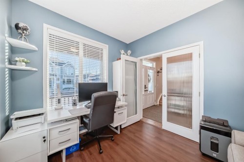 912 Windhaven Close Sw, Airdrie, AB - Indoor Photo Showing Office