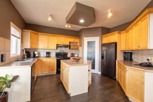 169 Tuscany Ridge Park Nw, Calgary, AB - Indoor Photo Showing Kitchen