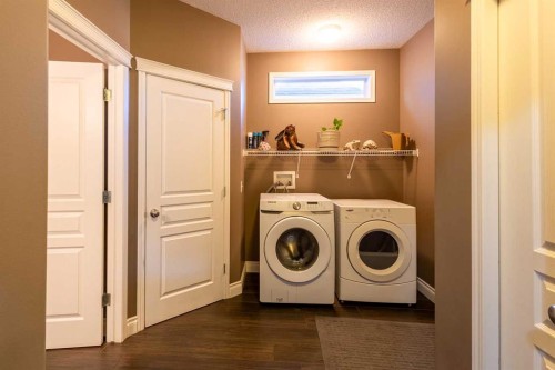 169 Tuscany Ridge Park Nw, Calgary, AB - Indoor Photo Showing Laundry Room