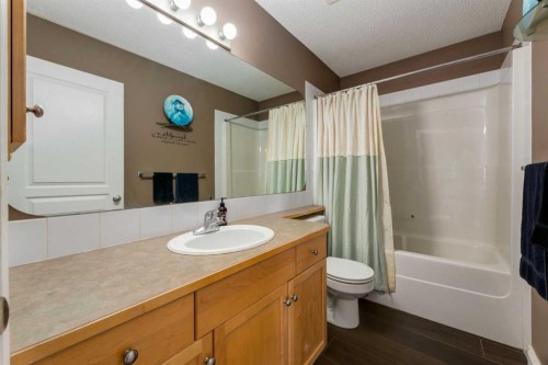 169 Tuscany Ridge Park Nw, Calgary, AB - Indoor Photo Showing Bathroom