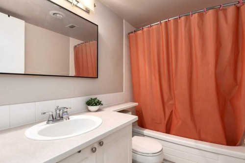 608-1330 15 Avenue Sw, Calgary, AB - Indoor Photo Showing Bathroom