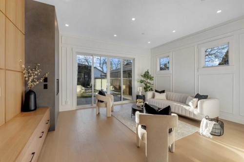 1321 10 Avenue Se, Calgary, AB - Indoor