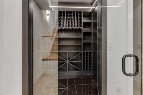 1321 10 Avenue Se, Calgary, AB - Indoor