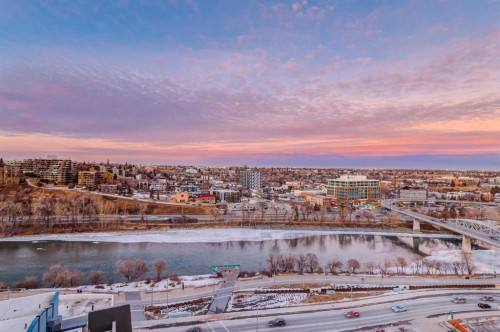 1603-325 3 Street Se, Calgary, AB - Outdoor With In Ground Pool