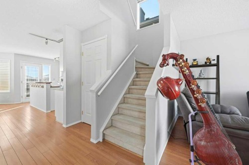 1009 Country Hills Circle Nw, Calgary, AB - Indoor Photo Showing Other Room