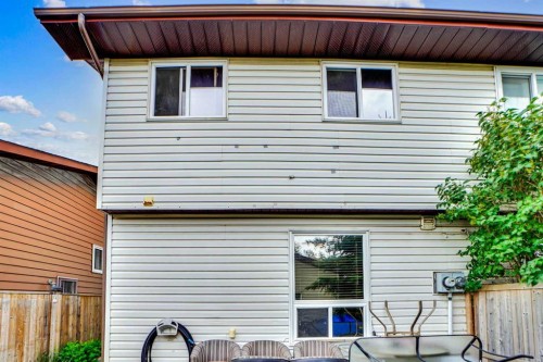 48 Templeridge Crescent Ne, Calgary, AB - Outdoor With Exterior