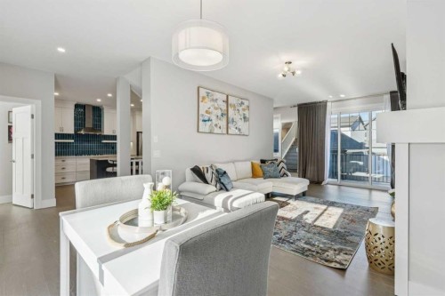 16 Treeline Lane Sw, Calgary, AB - Indoor