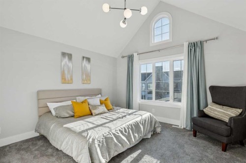 16 Treeline Lane Sw, Calgary, AB - Indoor Photo Showing Bedroom