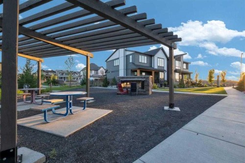 16 Treeline Lane Sw, Calgary, AB - Outdoor