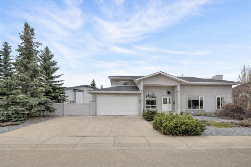 10 Willow Springs Crescent, Sylvan Lake, AB - Outdoor With Facade