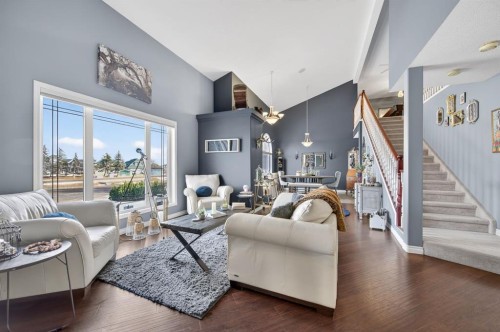 10 Willow Springs Crescent, Sylvan Lake, AB - Indoor Photo Showing Living Room