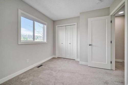 96 Tuscany Summit Square Nw, Calgary, AB - Indoor Photo Showing Other Room
