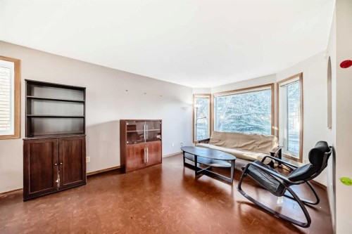 78 Sandringham Way Nw, Calgary, AB - Indoor Photo Showing Other Room