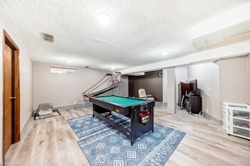 78 Sandringham Way Nw, Calgary, AB - Indoor Photo Showing Other Room
