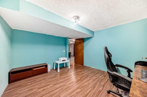 78 Sandringham Way Nw, Calgary, AB - Indoor Photo Showing Office