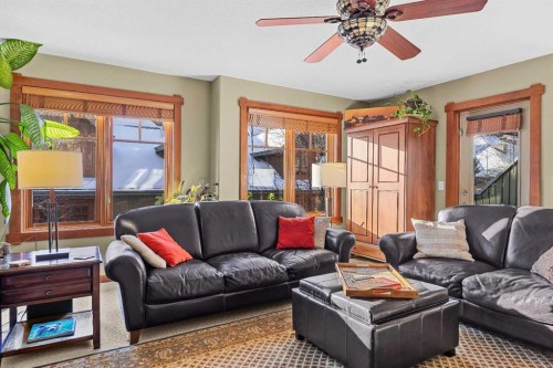 318-170 Crossbow Place, Canmore, AB - Indoor Photo Showing Living Room