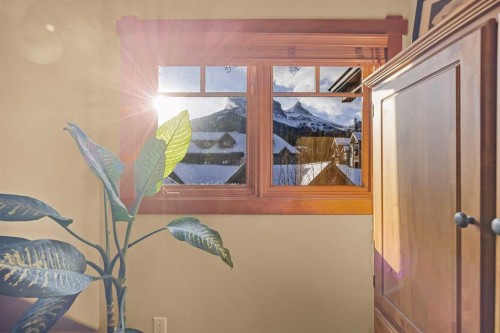 318-170 Crossbow Place, Canmore, AB - Indoor Photo Showing Other Room