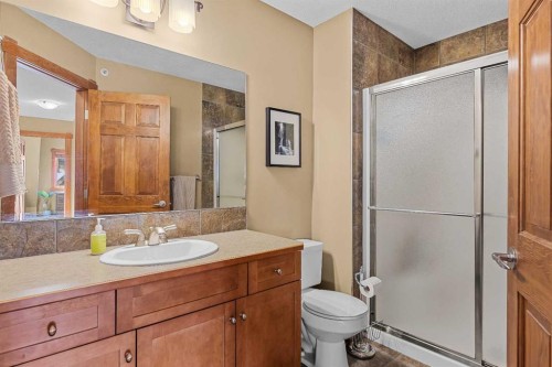 318-170 Crossbow Place, Canmore, AB - Indoor Photo Showing Bathroom