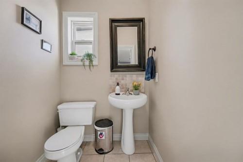 1718 High Park Drive Nw, High River, AB - Indoor Photo Showing Bathroom