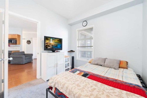 343-333 Riverfront Avenue Se, Calgary, AB - Indoor Photo Showing Bedroom