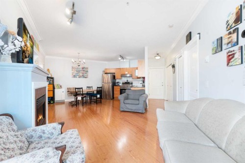 343-333 Riverfront Avenue Se, Calgary, AB - Indoor Photo Showing Living Room