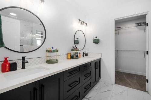 1071 Stevens Place, Crossfield, AB - Indoor Photo Showing Bathroom