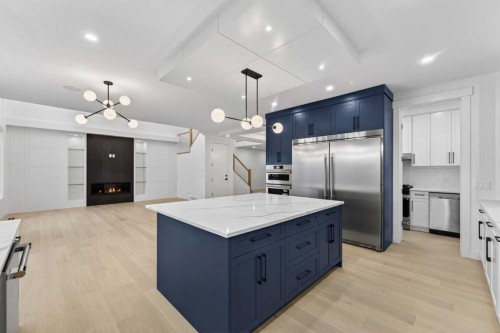 95 South Shore Road, Chestermere, AB - Indoor Photo Showing Kitchen With Upgraded Kitchen