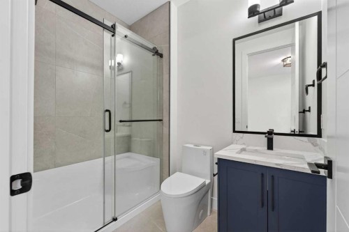 95 South Shore Road, Chestermere, AB - Indoor Photo Showing Bathroom
