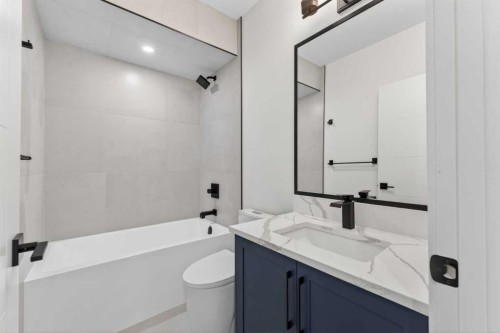 95 South Shore Road, Chestermere, AB - Indoor Photo Showing Bathroom